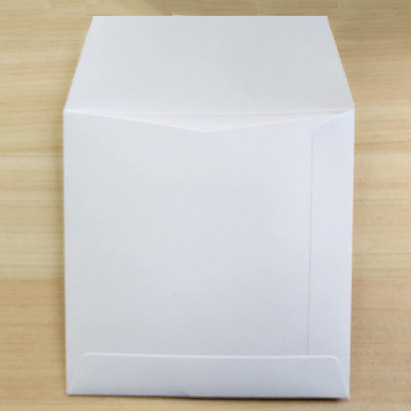 不織布を貼ったグッズの傷防止保護パッケージ