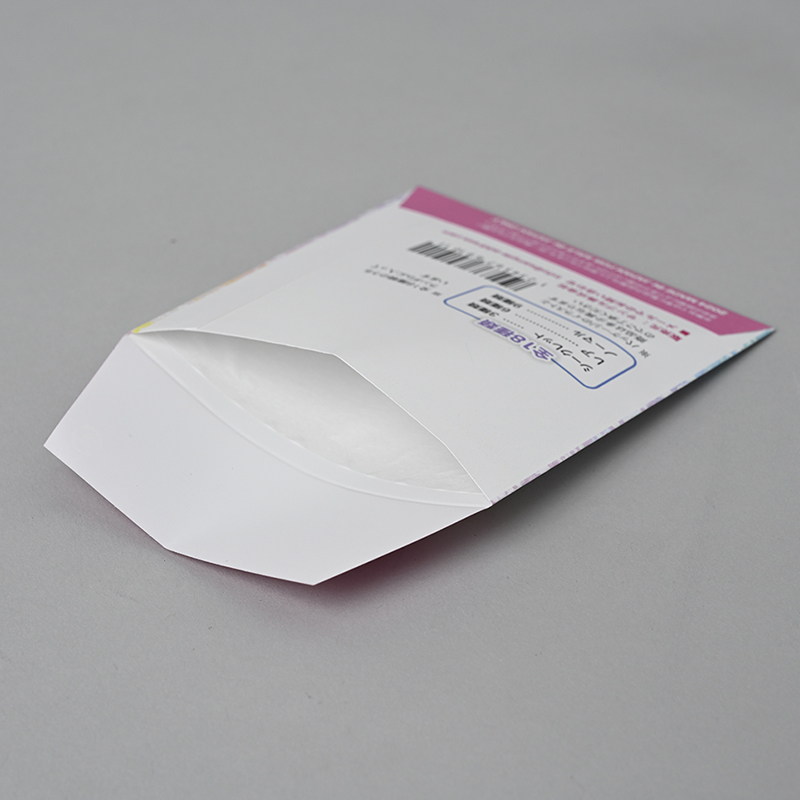 不織布を貼ったグッズの傷防止保護パッケージ